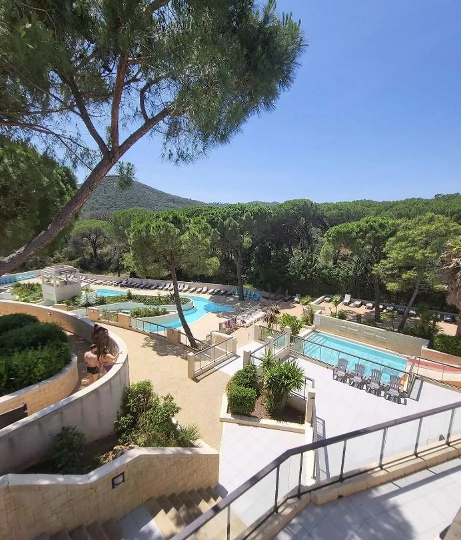 Campsite Loue Mobilhome 3 Chambres Le Muy